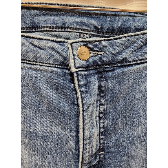 LEE RIDERS WOMENS 18 M BLUE JEANS STRETCHY WHISKER WASH ESSENTIAL BASIC EVERYDAY - Picture 7 of 15